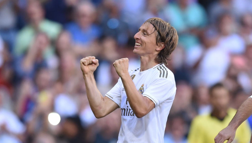 Modric celebra su gol ante el Granada