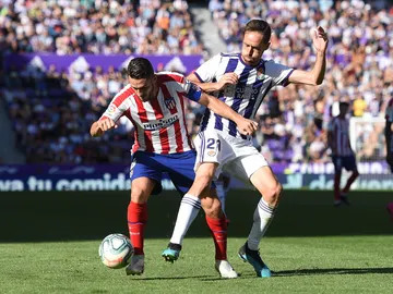 Koke disputa un balón durante el partido ante el Valladolid Koke disputa un balón durante el partido ante el Valladolid