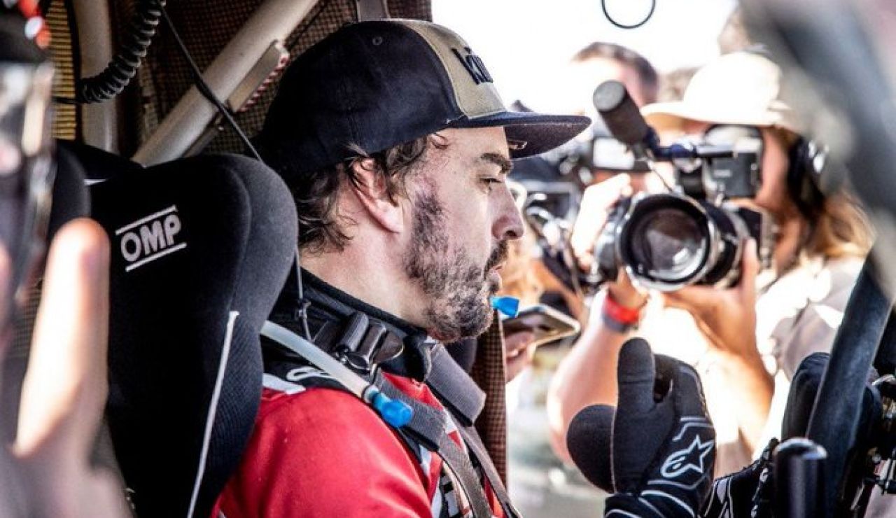 Fernando Alonso tras la jornada 2 del rally de Marruecos Fernando Alonso tras la jornada 2 del rally de Marruecos