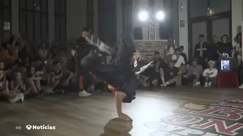 'Law' y 'Grace' ganan la final española de breakdance en Málaga 'Law' y 'Grace' ganan la final española de breakdance en Málaga