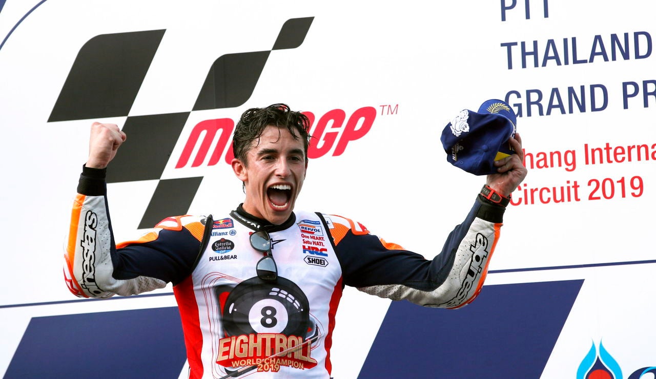 Marc Márquez celebra su título de campeón del mundo de MotoGP Marc Márquez celebra su título de campeón del mundo de MotoGP