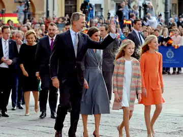 Llegada de la familia real al acto oficial de bienvenida Llegada de la familia real al acto oficial de bienvenida