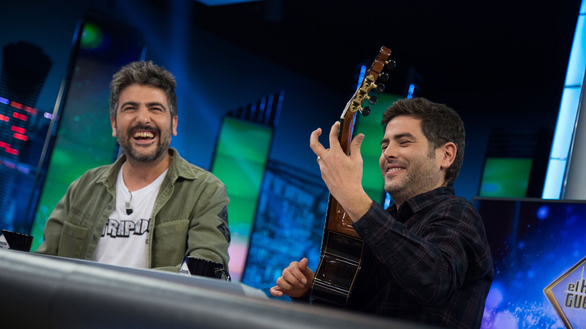 Estopa sorprende en directo en 'El Hormiguero 3.0' con unos acordes de su nueva canción 'Pobre Siri'