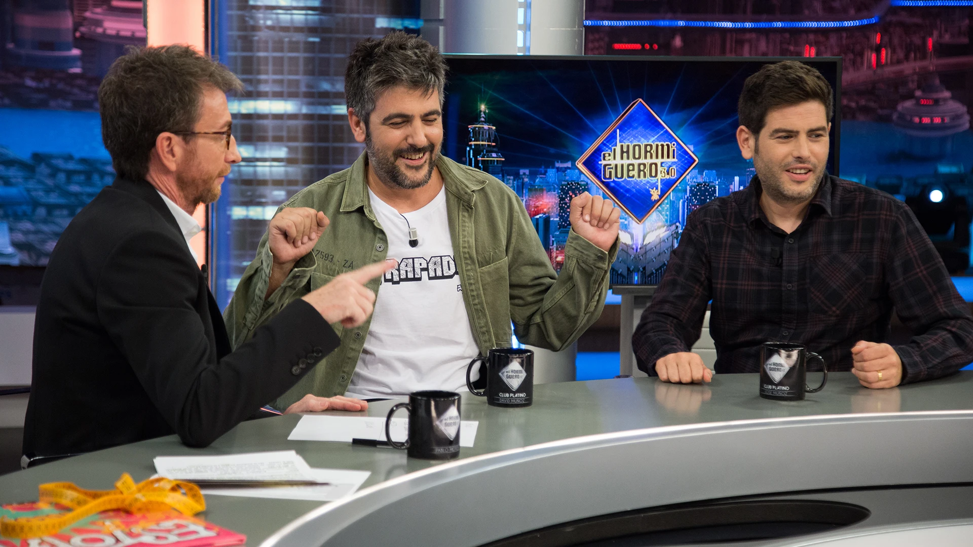 Estopa hablan en 'El Hormiguero 3.0' del momento en el que les aconsejaron "reguetonizar" su nuevo disco Estopa hablan en 'El Hormiguero 3.0' del momento en el que les aconsejaron "reguetonizar" su nuevo disco