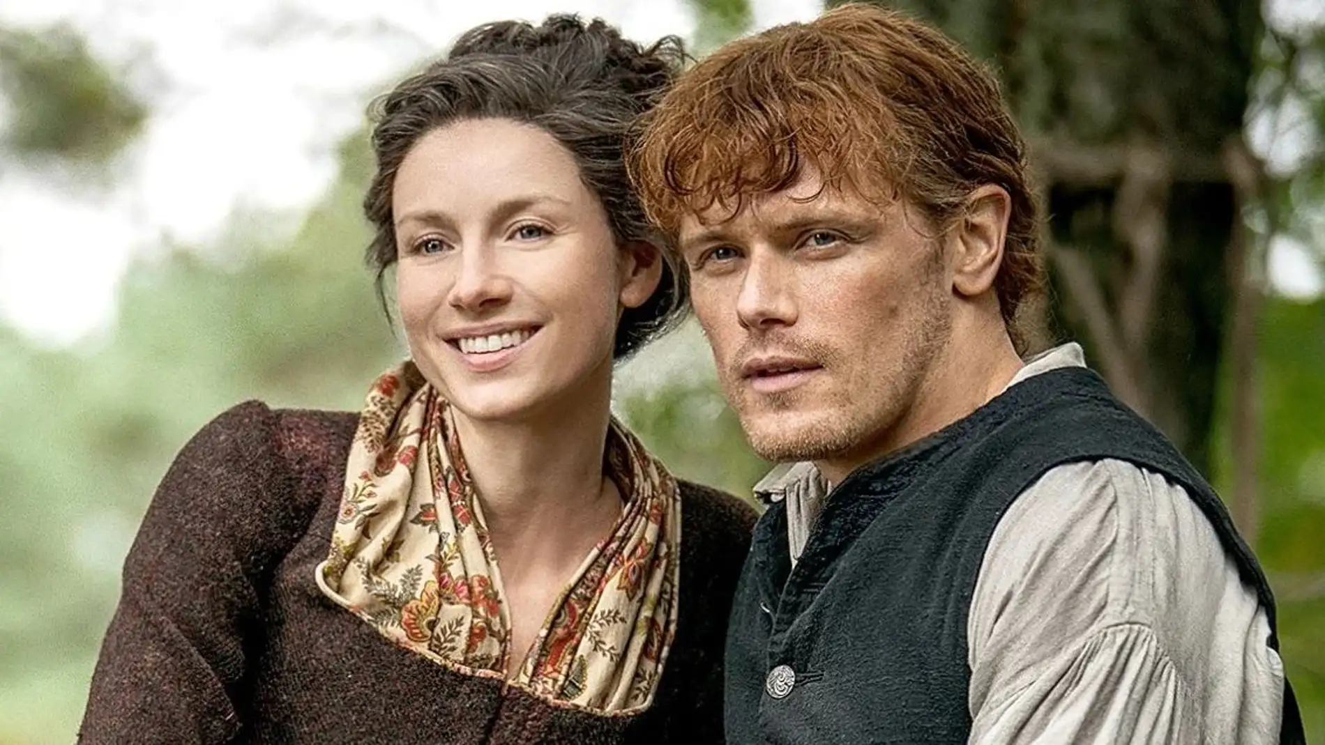Caitriona Balfe y Sam Heughan son Claire y Jamie Fraser en 'Outlander'