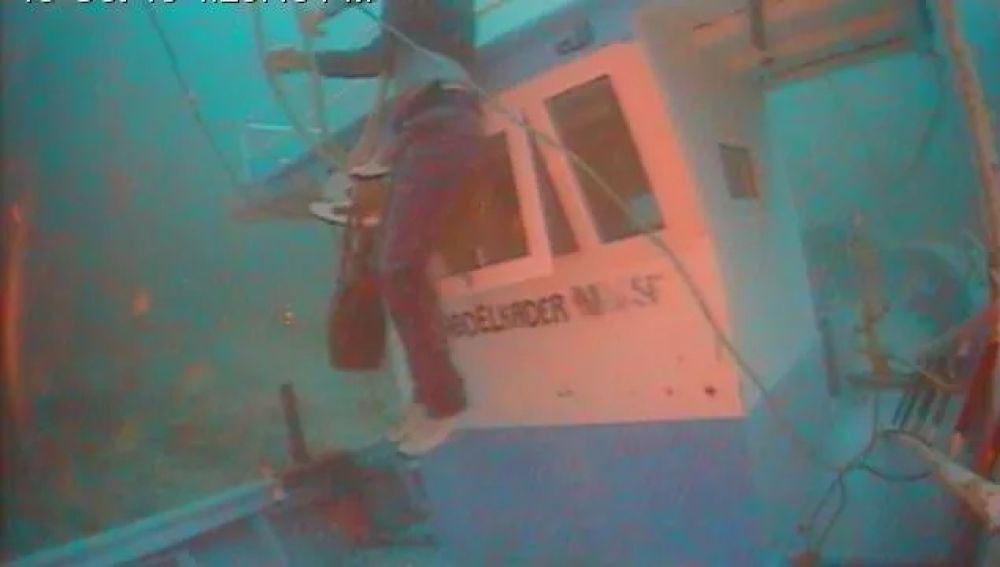Cadáveres tras un naufragio en Lampedusa