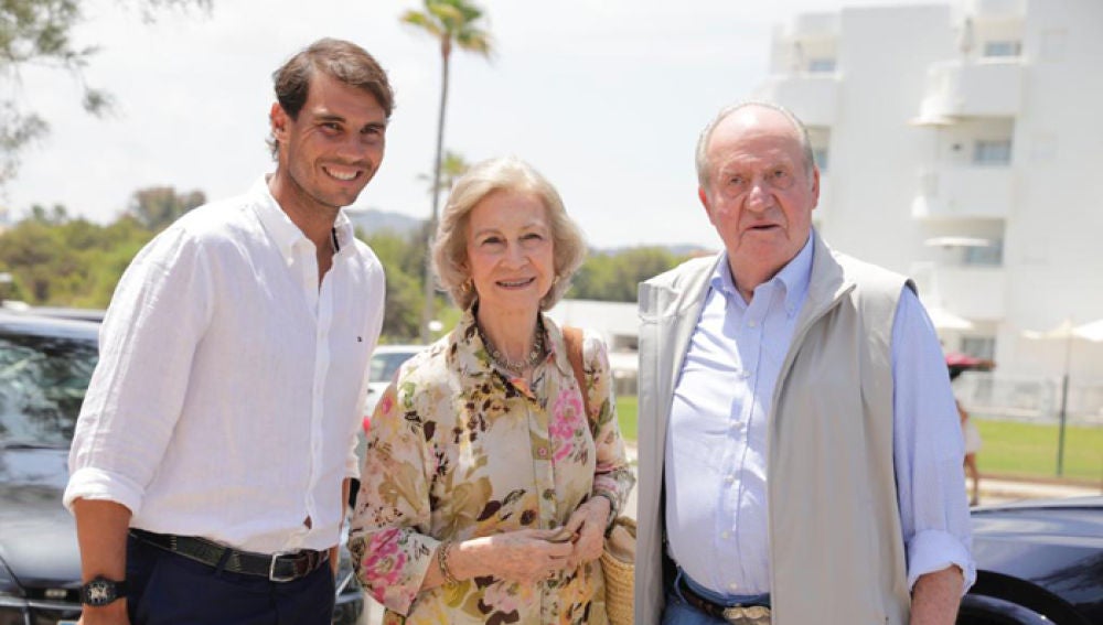 Rafa Nadal, junto a la Reina Sofía y el Rey Juan Carlos