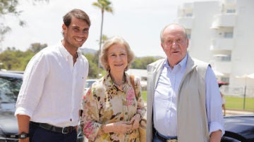 Rafa Nadal, junto a la Reina Sofía y el Rey Juan Carlos