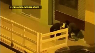Así intentan dos ladrones robar, sin éxito, en un bar de Castellón