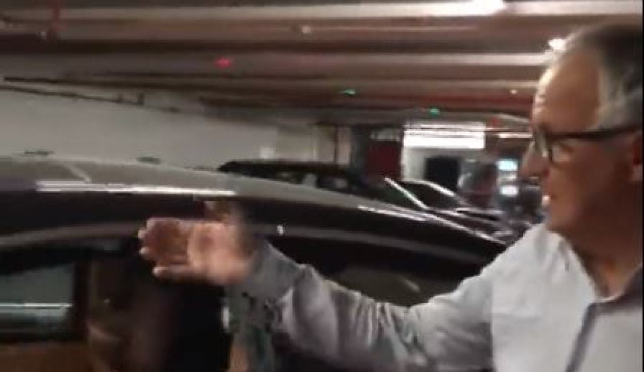 Bou durante el vídeo, denunciando los hechos Bou durante el vídeo, denunciando los hechos