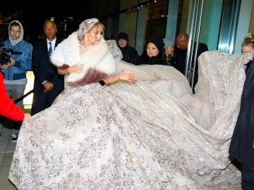 El asombroso vestido de novia de Jennifer Lopez