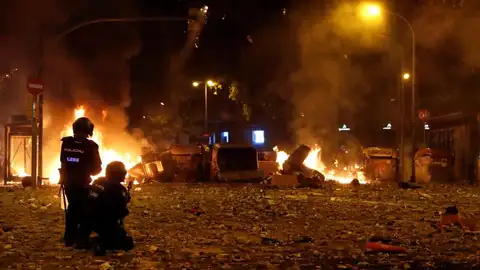 Un grupo de policías en Barcelona Un grupo de policías en Barcelona