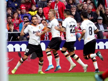 Parejo celebra su gol al Atlético