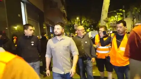 Increpan a Gabriel Rufián al grito de "botifer" en la manifestación de Barcelona Increpan a Gabriel Rufián al grito de "botifer" en la manifestación de Barcelona