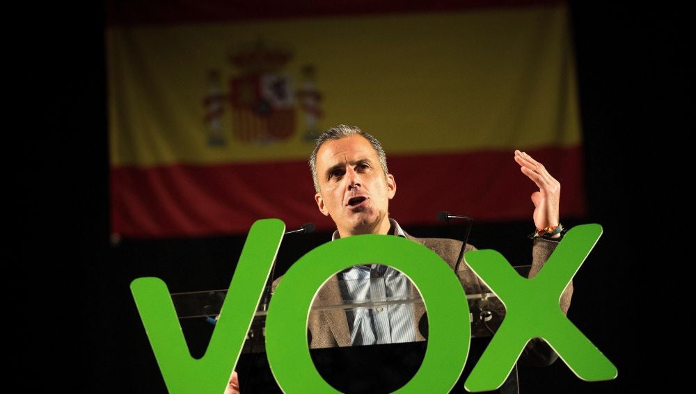 Ortega Smith critica que haya policías acuartelados sin actuar en Cataluña