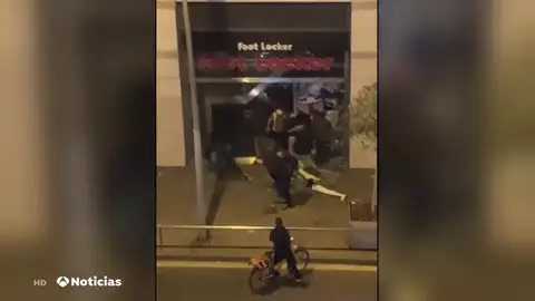 Saqueos y disturbios en Barcelona Saqueos y disturbios en Barcelona