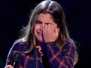 Una talent llora desconsoladamente tras la decisión de un coach en 'La Voz Kids'