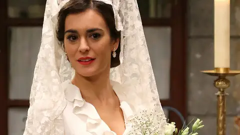 Carmen Canivell es Gracia en 'El secreto de Puente Viejo' Carmen Canivell es Gracia en 'El secreto de Puente Viejo'