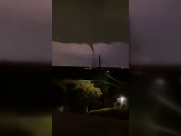 Las impactantes imágenes del tornado que ha arrasado el norte de Dallas 