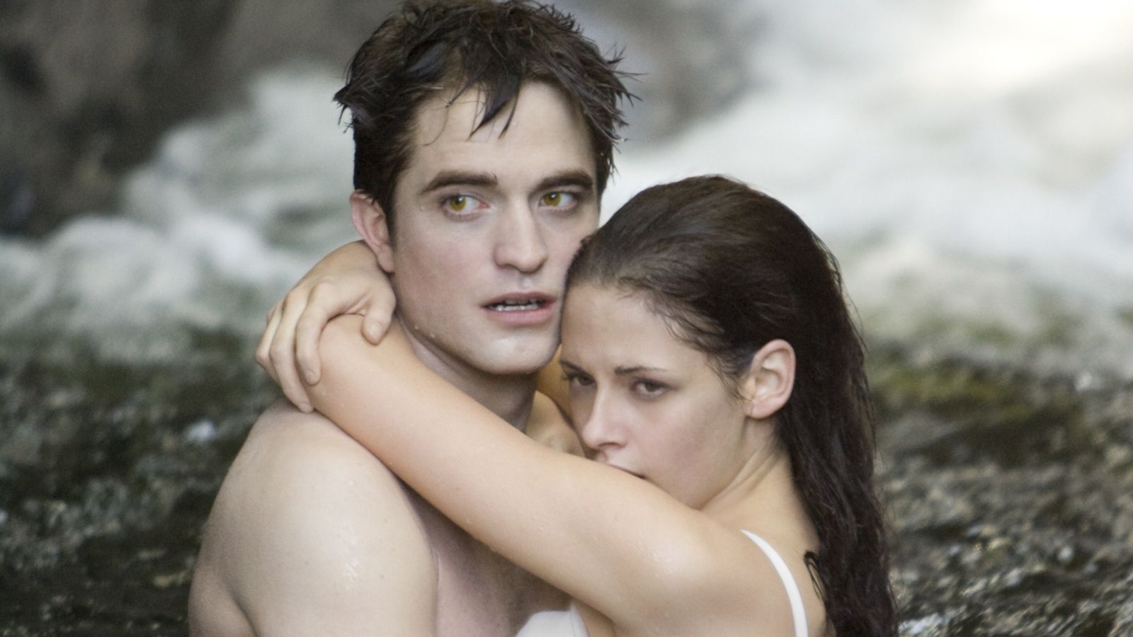 Kristen Stewart y Robert Pattinson coinciden en el mismo lugar y los fans de 'Crepúsculo' enloquecen