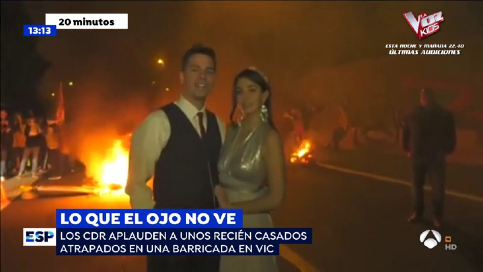 Una pareja de recién casados, atrapada en una barricada de los CDR en Vic