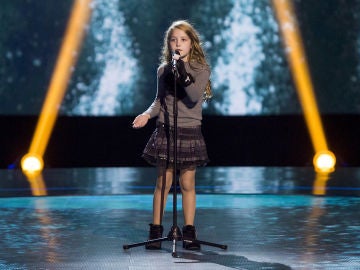 Actuación Molly Puigcercos ‘Thank you for the music’ en las Audiciones a ciegas de ‘La Voz Kids’