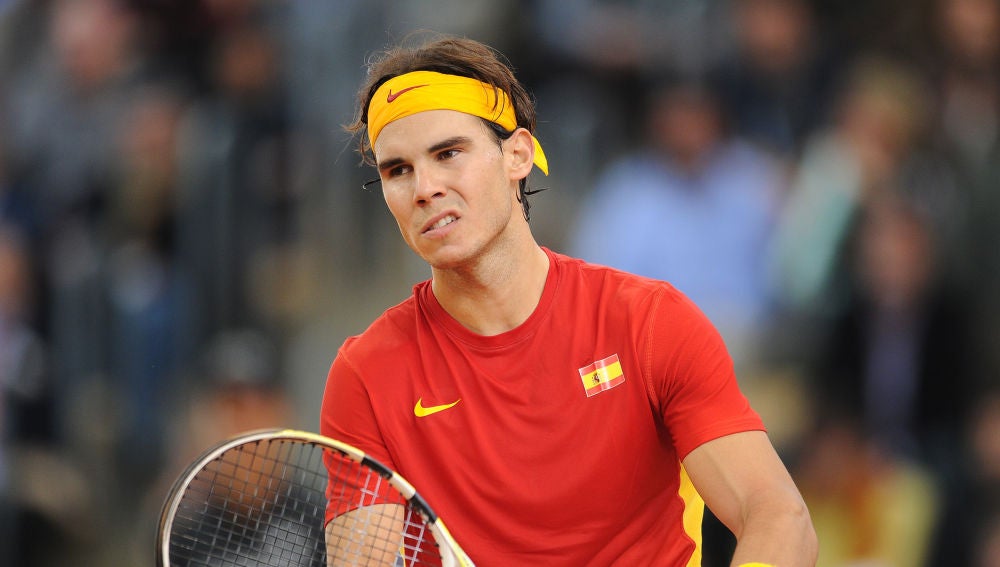 Nadal durante un partido de la Copa Davis con España