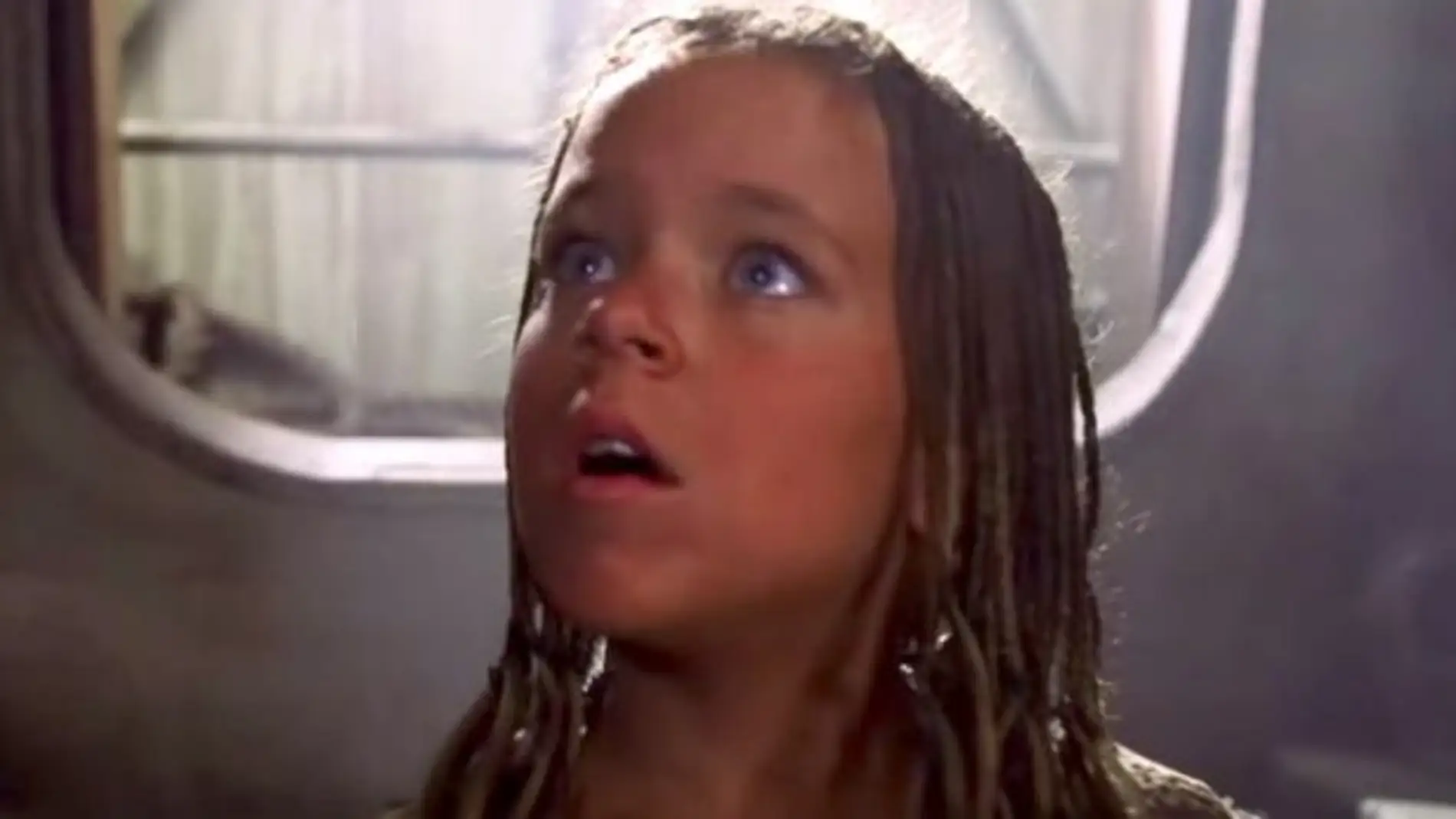 Tina Majorino en 'Waterworld'