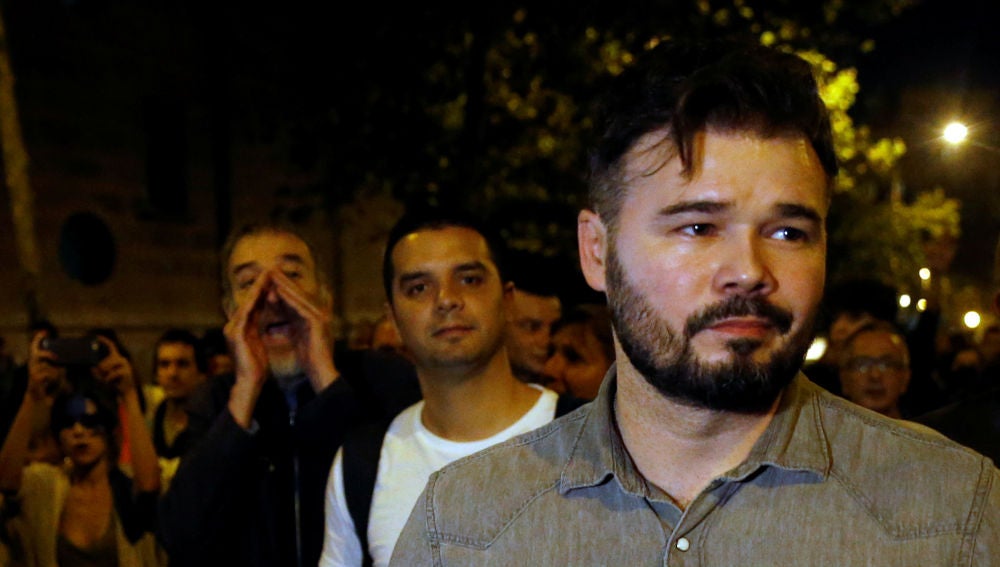 Gabriel Rufián abucheado por independentistas en una manifestación