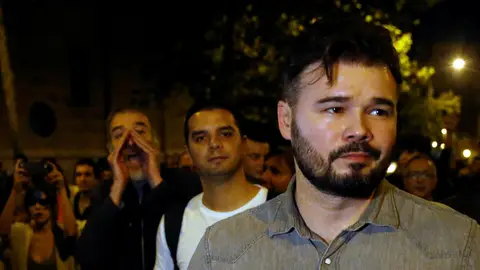 Gabriel Rufián abucheado por independentistas en una manifestación Gabriel Rufián abucheado por independentistas en una manifestación