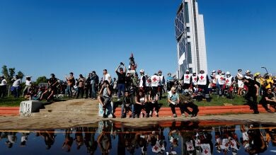 Al menos 11 muertos en las protestas contra la subida del precio del metro en Chile