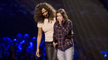El momento en el que Marta P&eacute;rez se queda sin voz al ver girarse a Rosario Flores en las Audiciones a ciegas de &lsquo;La Voz Kids&rsquo;