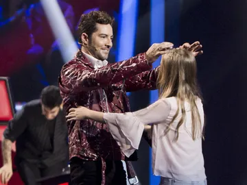 David Bisbal consigue la angelical voz de Alicia Pétina David Bisbal consigue la angelical voz de Alicia Pétina