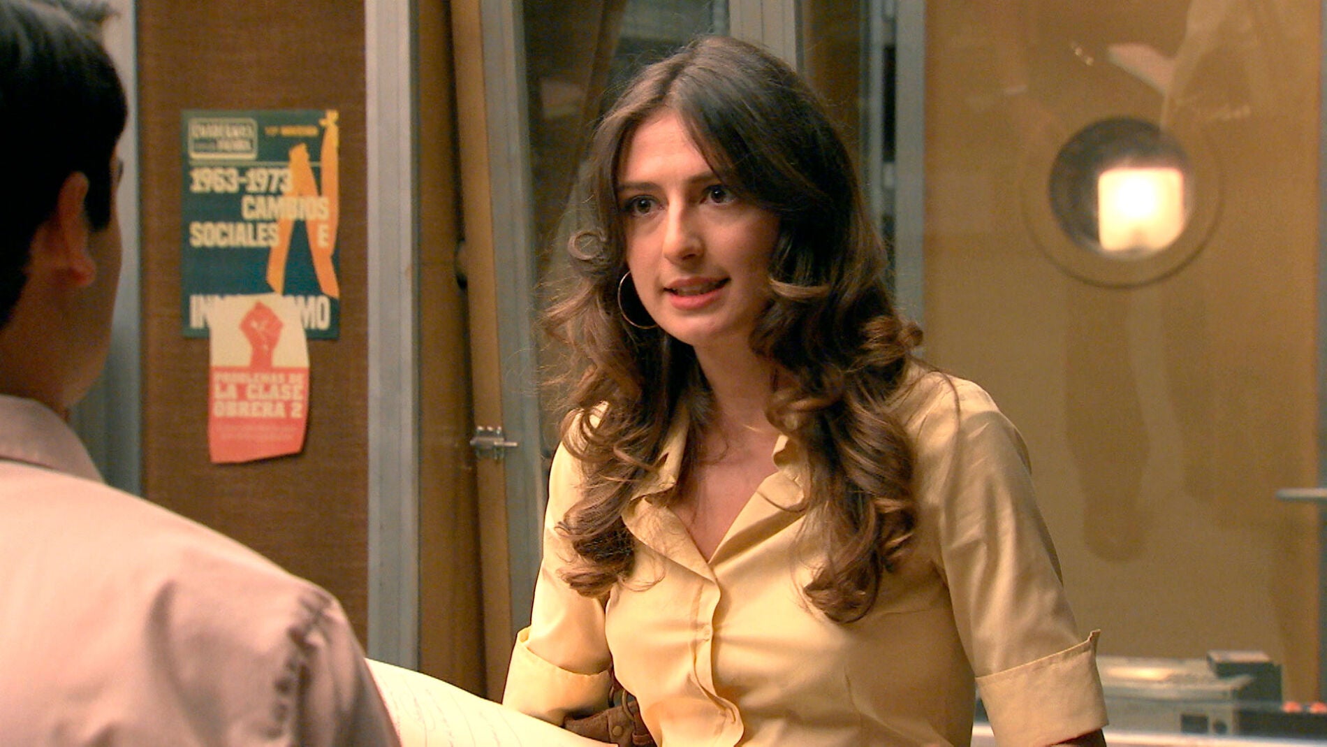 Marina se siente traicionada y deja la radio