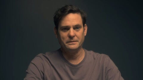 Henry Thomas en 'La maldición de Hill House'