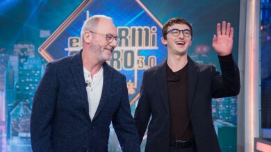 Revive la entrevista completa de Isaac Hempstead-Wright y Liam Cunningham en 'El Hormiguero 3.0'