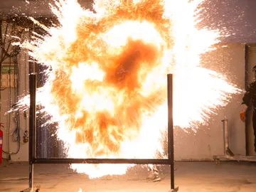 'El Hormiguero 3.0' recrea los fuegos de 'Juego de Tronos' gracias a la ciencia de Marron 'El Hormiguero 3.0' recrea los fuegos de 'Juego de Tronos' gracias a la ciencia de Marron