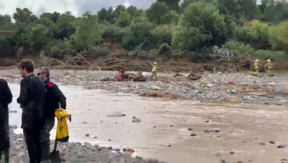 Hallan el coche de los dos desaparecidos durante el temporal en L'Espluga de Francolí (Tarragona)
