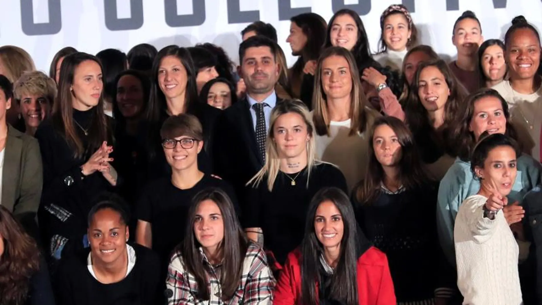Las jugadoras de la Primera Iberdrola tras la reunión Las jugadoras de la Primera Iberdrola tras la reunión