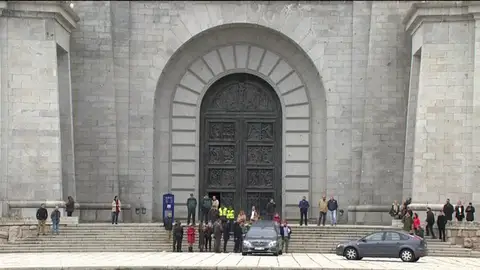 Las imágenes del ensayo para la exhumación de Franco Las imágenes del ensayo para la exhumación de Franco