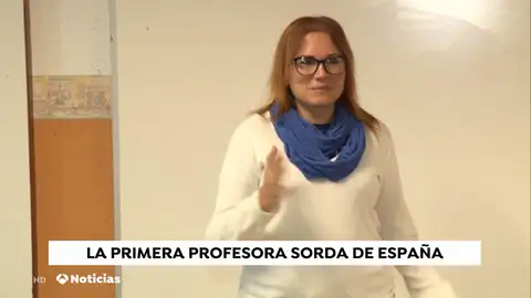 Lidia Domínguez, la primera profesora sorda de España Lidia Domínguez, la primera profesora sorda de España