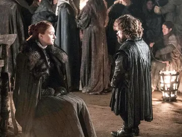 Sansa Stark y Tyrion Lannister en 'Juego de tronos' Sansa Stark y Tyrion Lannister en 'Juego de tronos'