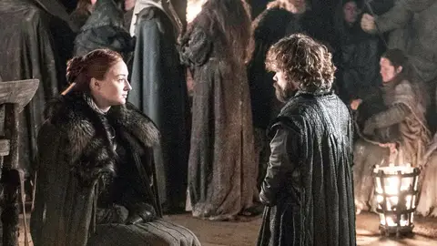 Sansa Stark y Tyrion Lannister en 'Juego de tronos' Sansa Stark y Tyrion Lannister en 'Juego de tronos'