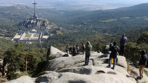 Periodistas en el Valle de los Caídos Periodistas en el Valle de los Caídos