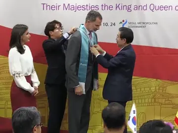 Los reyes, ciudadanos honorarios de Seúl Los reyes, ciudadanos honorarios de Seúl