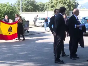 La familia Franco se queja: "Nos han cerrado la puerta de la cripta" La familia Franco se queja: "Nos han cerrado la puerta de la cripta"
