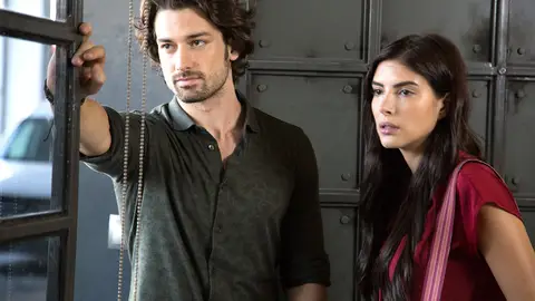 La señora Fazilet y sus hijas La señora Fazilet y sus hijas