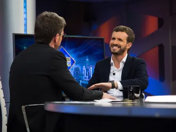 Pablo Casado responde a Pablo Motos en 'El Hormiguero 3.0': "¿Qué tal te llevas con Santiago Abascal?" Pablo Casado responde a Pablo Motos en 'El Hormiguero 3.0': "¿Qué tal te llevas con Santiago Abascal?"