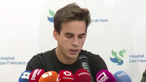 El torero Gonzalo Caballero, tras su cogida: "Me metí el puño en la herida para cortar la sangre, pensaba que la vida se me iba" El torero Gonzalo Caballero, tras su cogida: "Me metí el puño en la herida para cortar la sangre, pensaba que la vida se me iba"