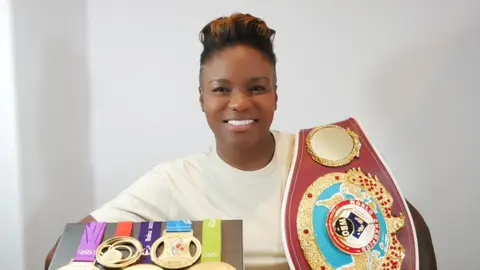 La boxeadora británica Nicola Adams La boxeadora británica Nicola Adams
